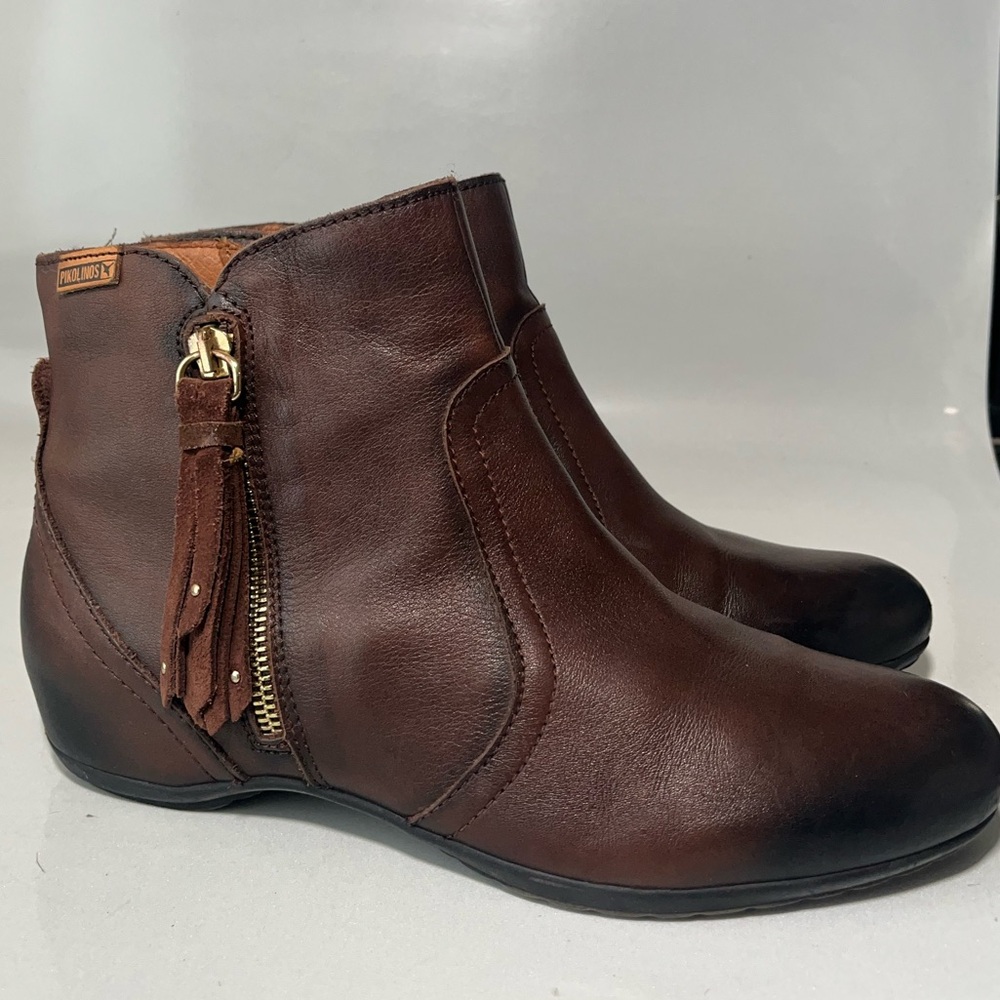 Venezia Hidden Wedge Bootie (Women)
PIKOLINOS Size 39 - 8